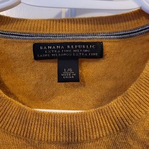 Merino wool sweater gold/ mustard color